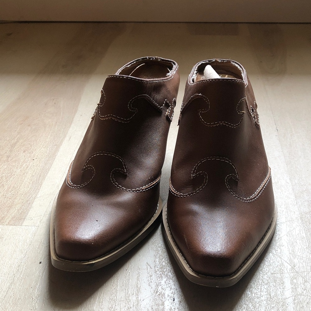 Elegant Brown Leather Men's Loafers